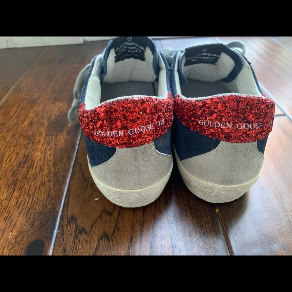Slightly worn Golden Goose Superstar Sneakers. - Picture 2 of 8